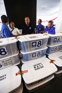 The National Mandate Party (PAN) was one of 12 political parties that submitted lists of proposed candidates for the 2014 legislative elections to the General Elections Commission on April 22. The commission will vet the lists to determine a final list of candidates to run for the 560 seats in the House of Representatives. JP/Jerry Adiguna